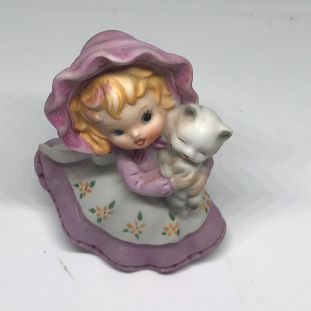 Vintage Ardco Girl Figurine